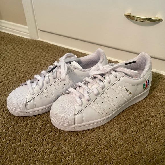 Adidas Original Superstar Sneakers - Picture 3 of 5